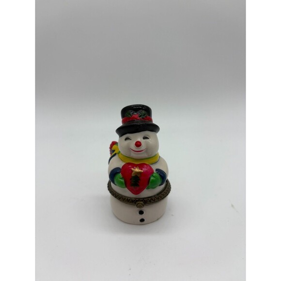 Midwest of Cannon Falls Snowman Holding Red Heart Trinket Box 3" - Picture 1 of 5